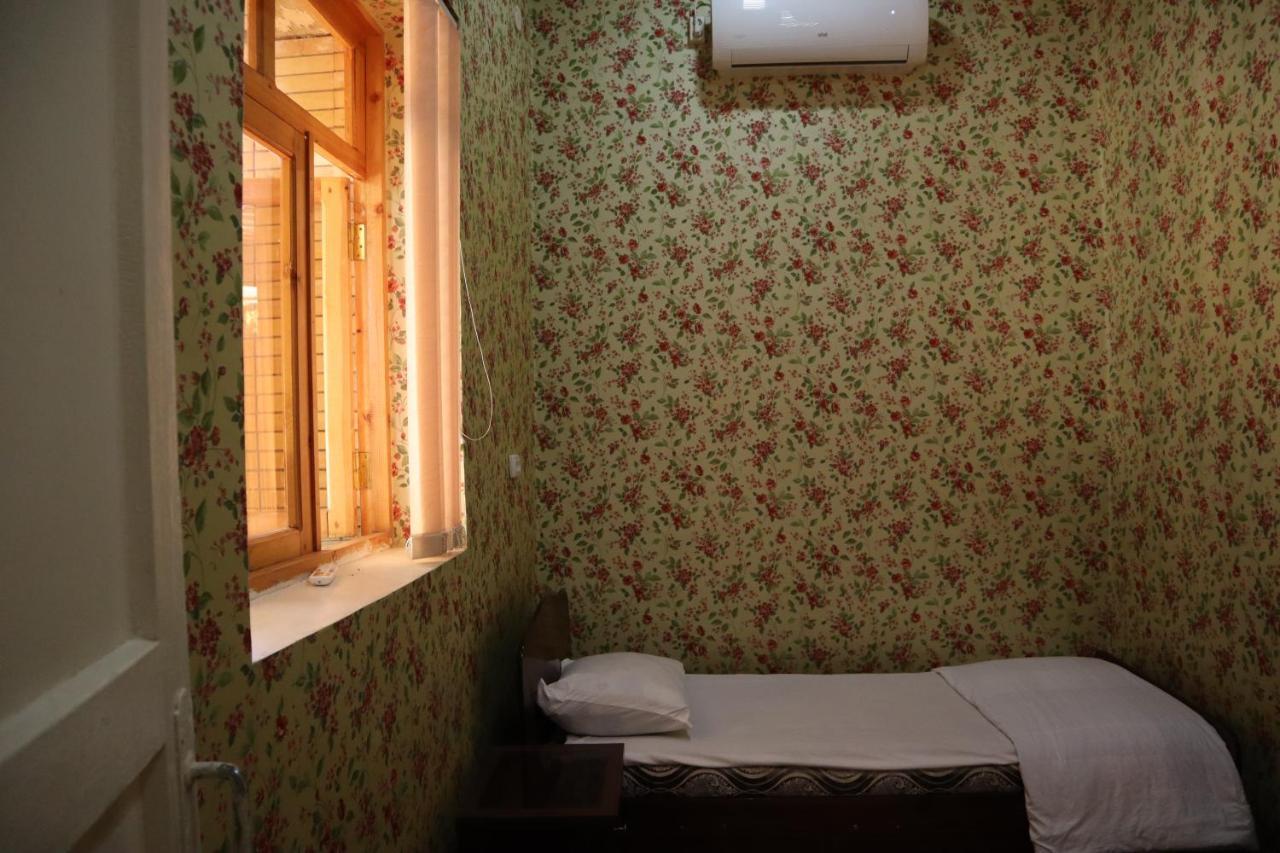 Nasrulla Samarqand Hotel سمرقند المظهر الخارجي الصورة